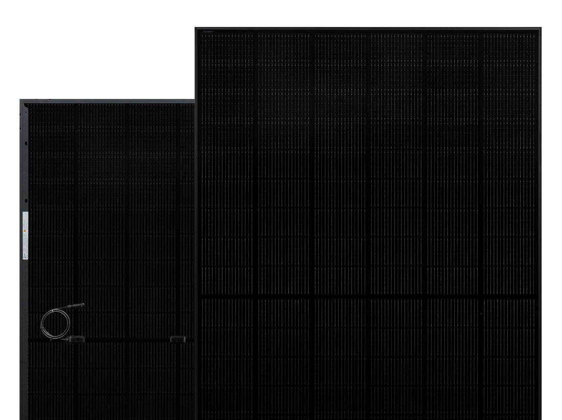 Rückseite und Frontansicht der Solarmodule Ampere.SolarPro 445 BG